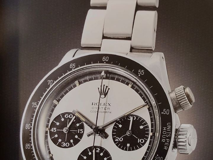 A steel Rolex Daytona ref. 6263 chronograph with a white dial and three black sub-dials